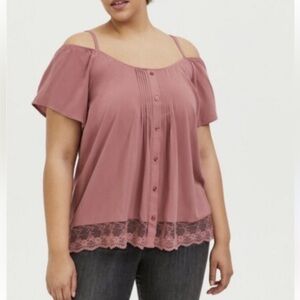 Torrid Dusty Rose Challis Lace Trim Cold Shoulder Button Front Top Blouse